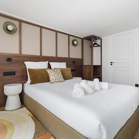 Poeticstay - Grands Boulevards Apartment Paris