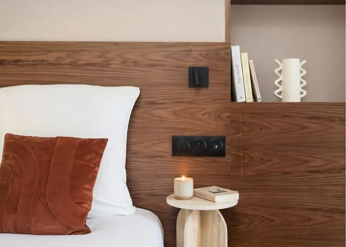 Poeticstay - Grands Boulevards Apartment Paris