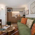 Apartament Poeticstay - Grands Boulevards Paryż