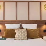 Apartament Poeticstay - Grands Boulevards Paryż