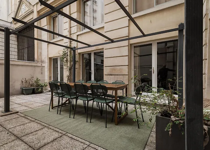Poeticstay - Grands Boulevards Appartement *